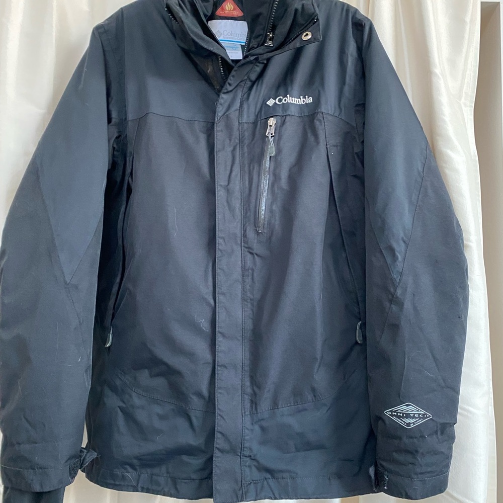 COLUMBIA OMNI-TECH SKI SNOWBOARD SNOWMOBILE JACKET.  Omni-Heat.  Black.  S